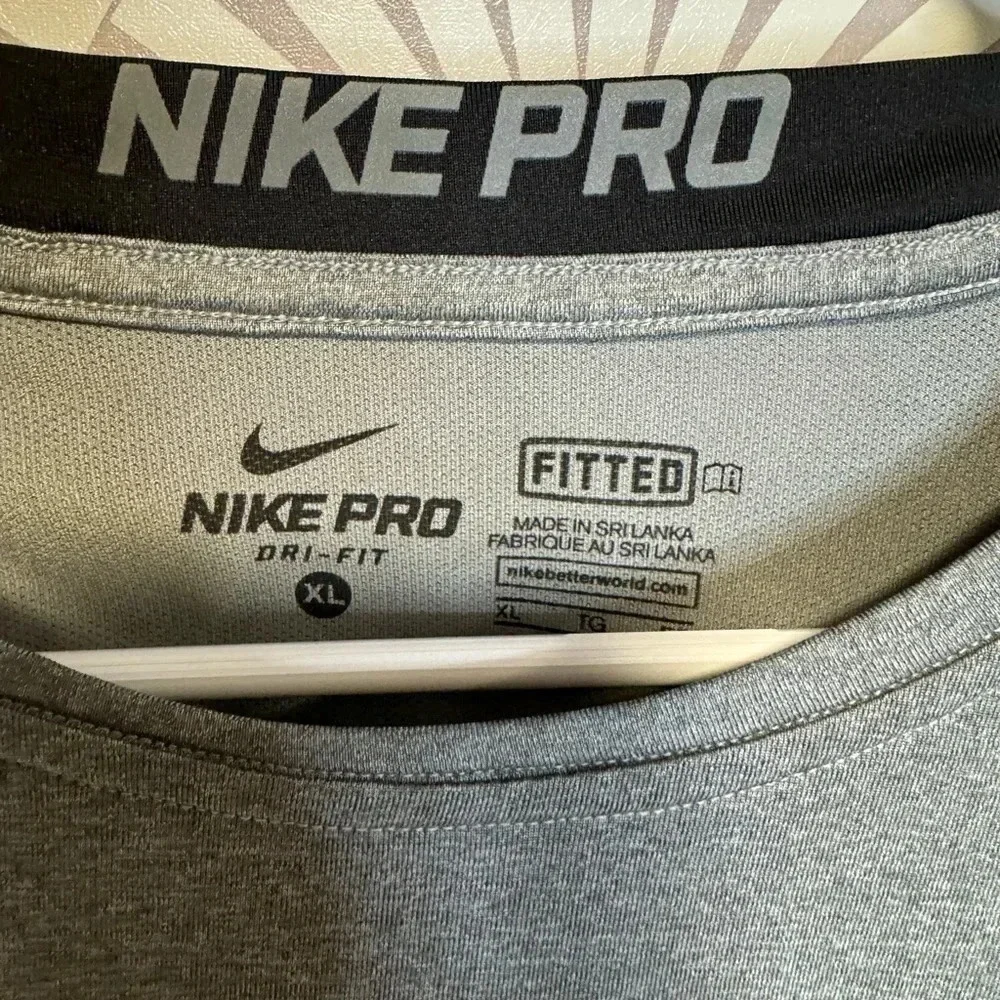 Nike‎ Men’s DriFit shirt size XL